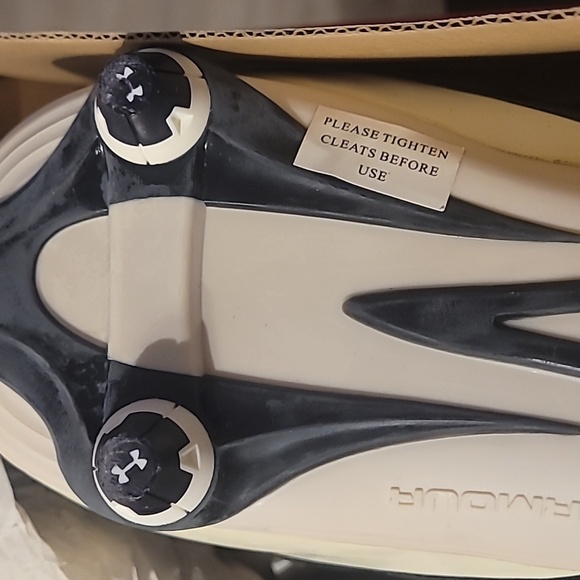 Men's UnderArmour Nitro Cleats Size 14 NIB - Picture 8 of 8